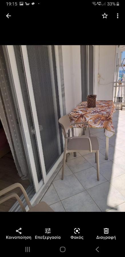 Zefi'S Apartment Néa Péramos المظهر الخارجي الصورة