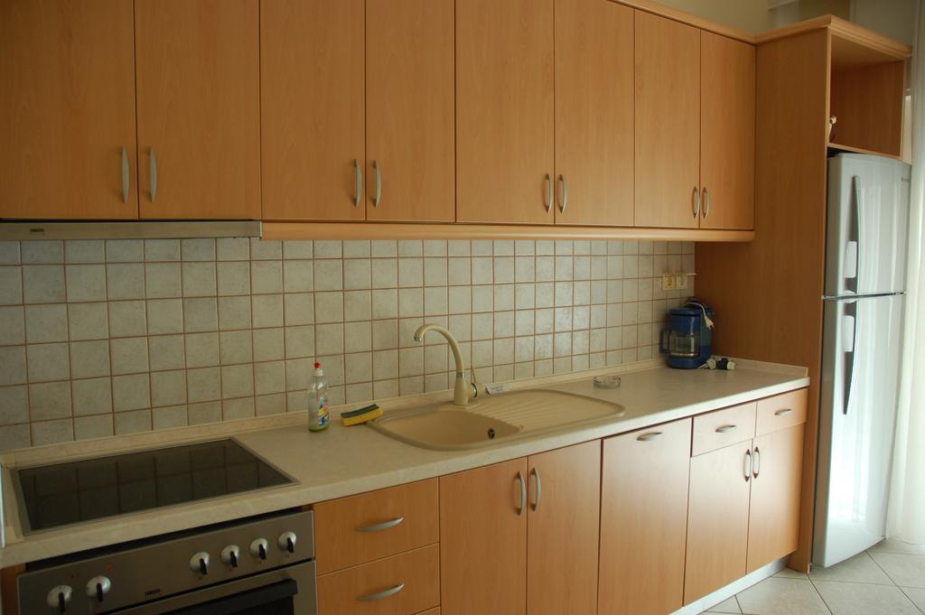 Zefi'S Apartment Néa Péramos المظهر الخارجي الصورة