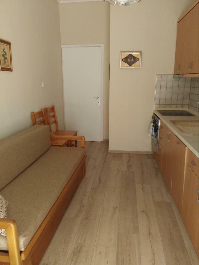 Zefi'S Apartment Néa Péramos المظهر الخارجي الصورة